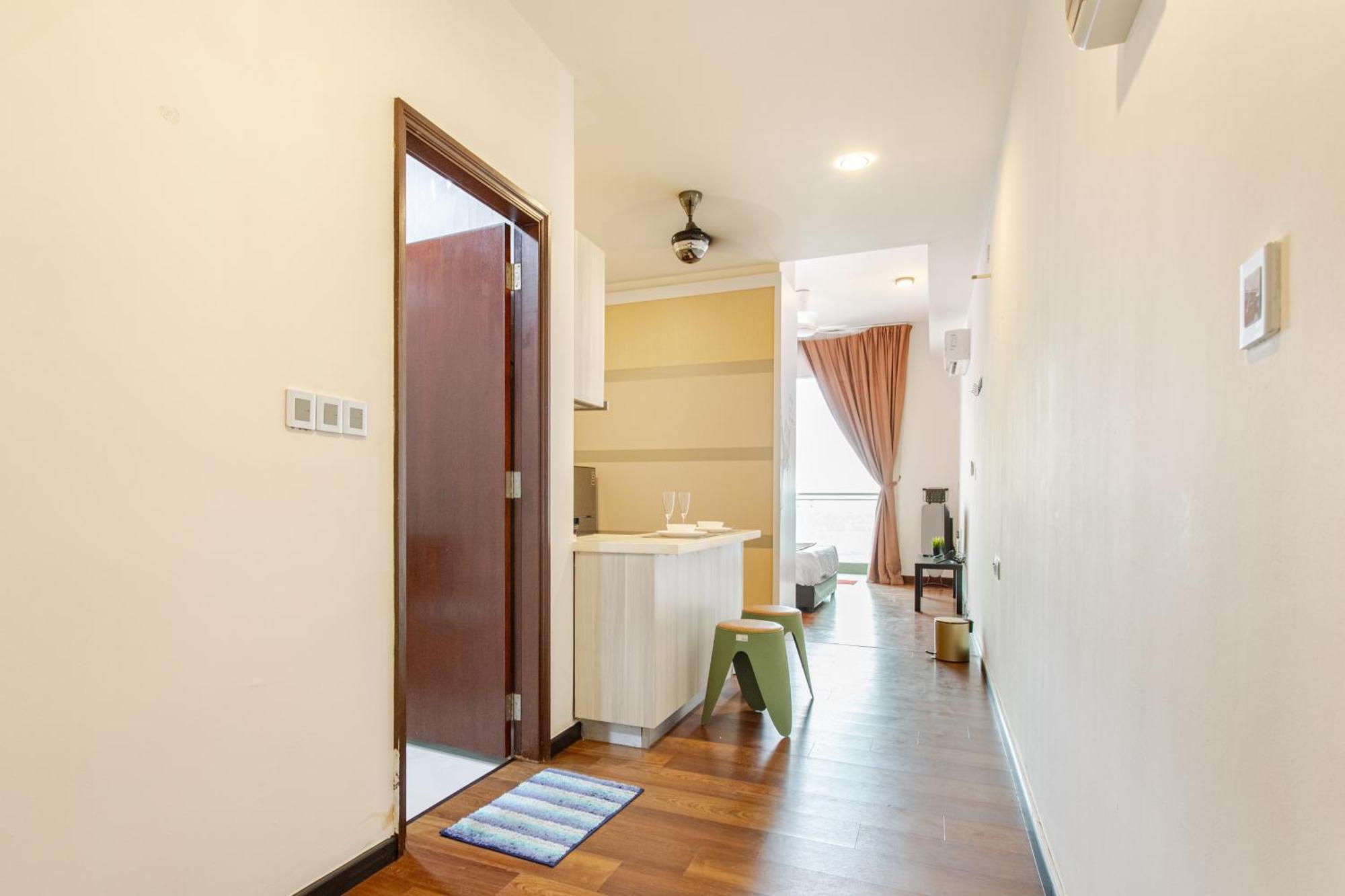 Paragon Suites Studios With Private Jacuzzi Near Ciq Rts 조호르 바루 외부 사진