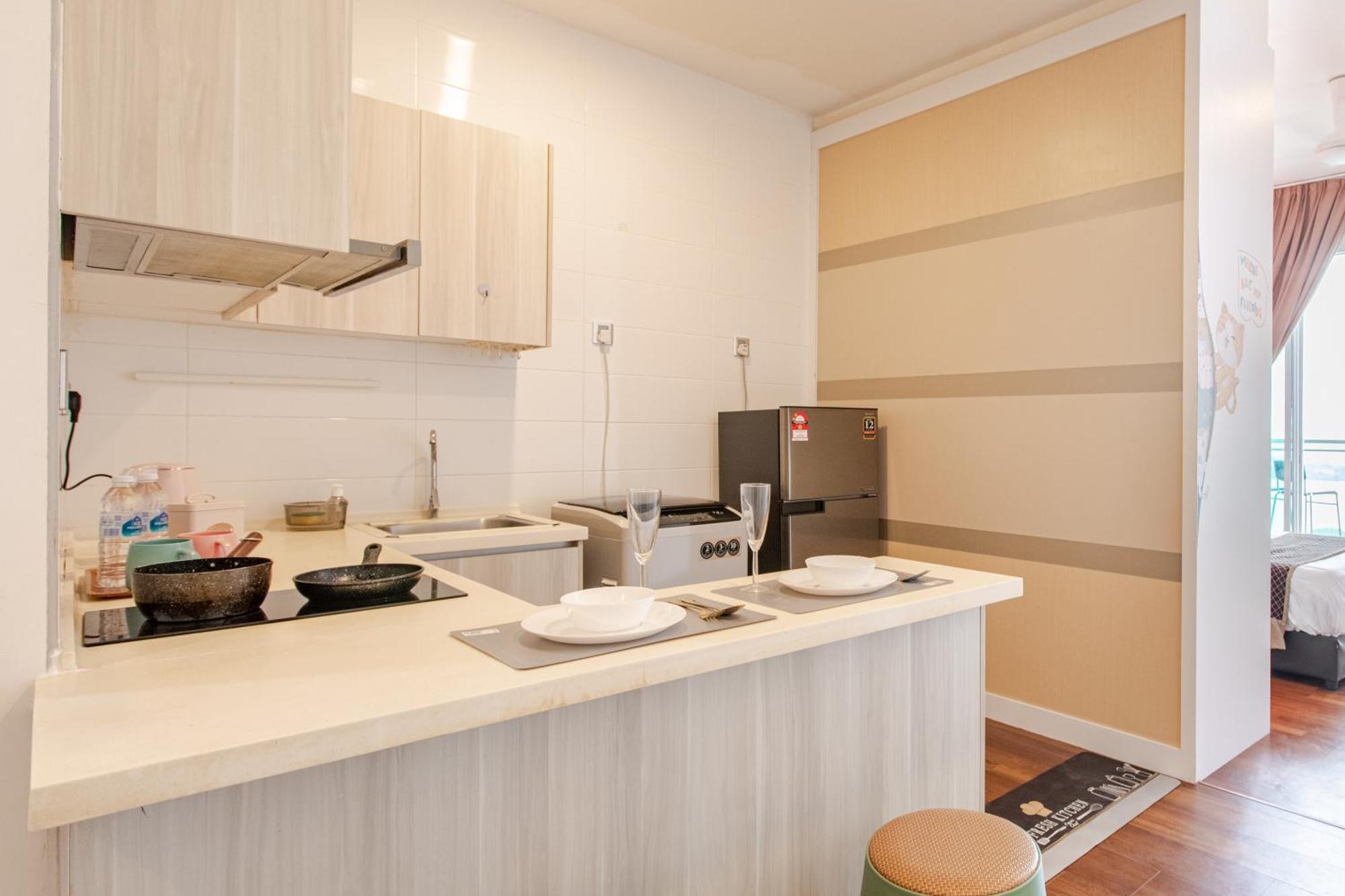 Paragon Suites Studios With Private Jacuzzi Near Ciq Rts 조호르 바루 외부 사진